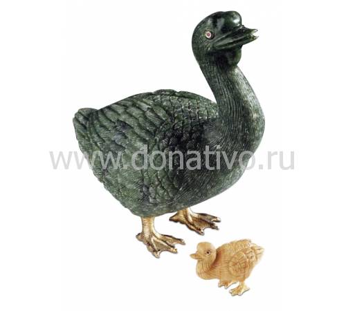 Статуэтка "Гусь" нефритовый с золотыми лапами FABERGE 610022