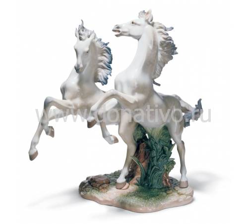 Статуэтка "Свободны как ветер" Lladro 01001860