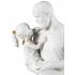 Статуэтка "Ребенок в руках папы" Lladro 01009392