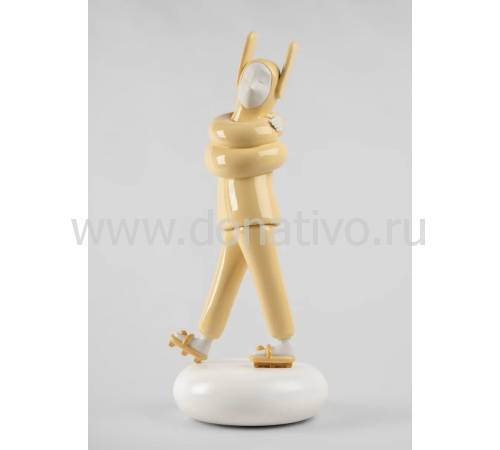 Статуэтка "В объятиях" (жёлтая) Lladro 01009652