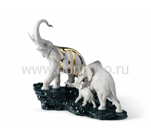 Статуэтка "Торжество-идущие слоны" Lladro 01007235